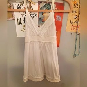Mossimo Tank in Cream, sz Sm. Boho meets feminine touches for a bodycon find!